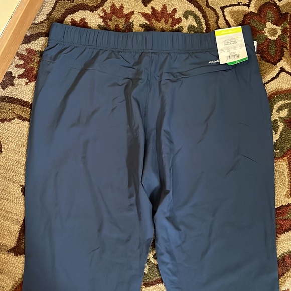 EDDIE BAUER Size XL Departure Ankle Pant Casual PullOn FlatFront Pkts $59 NEW - Picture 13 of 13